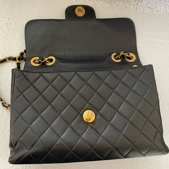 RARE Caviar Chanel Jumbo XL CC Single Flap Vintage Caviar - Picture 11 of 17